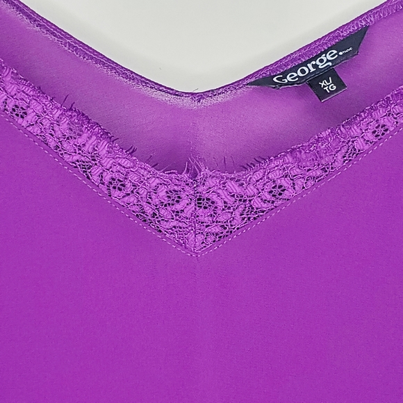 Ladies Tank Top Purple with Lace Details - Picture 3 of 5